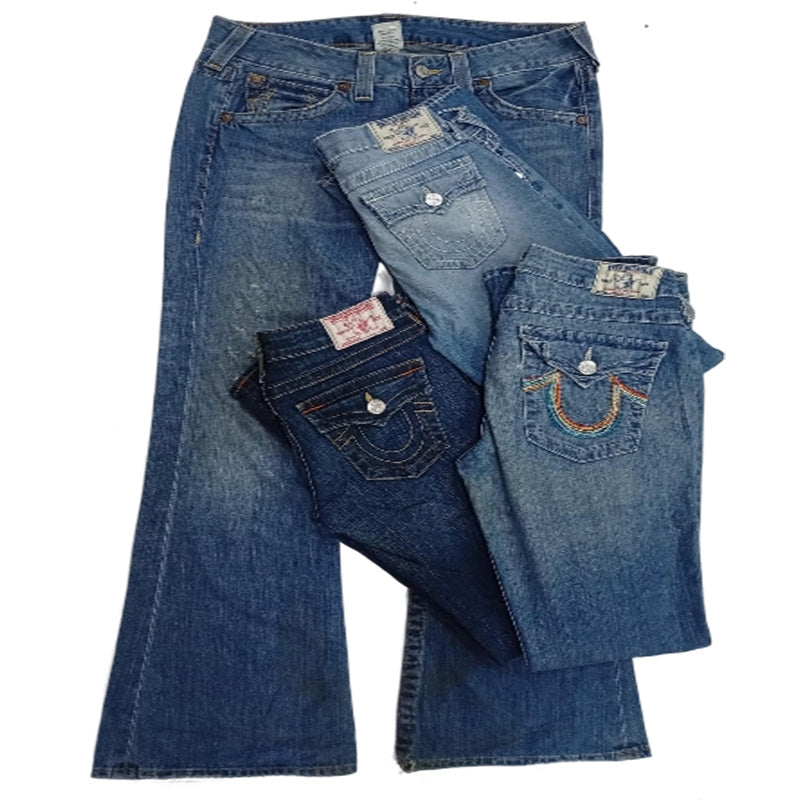 CR7467 Vintage True Religion Flare Straight Jeans