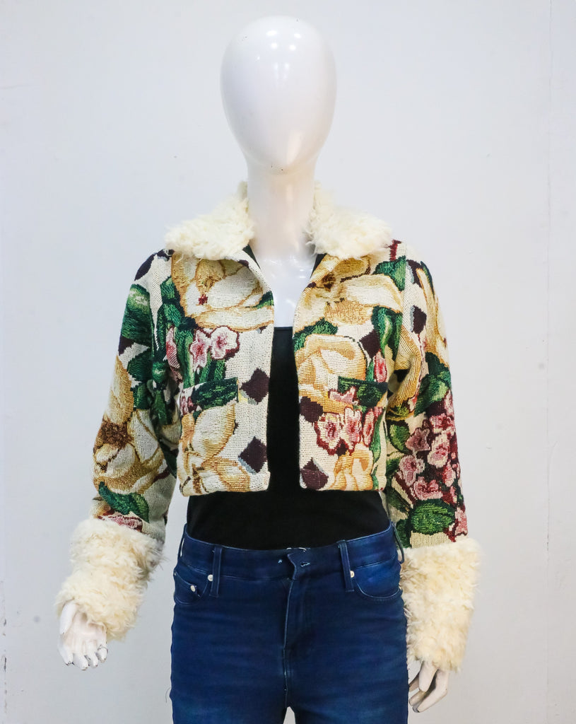 CR2290 UPCYCLED TAPESTRY & SHERPA CROP JACKET