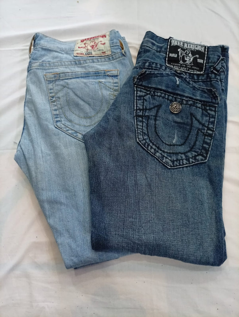 CR12136 Vintage True Religion Men’s Jeans