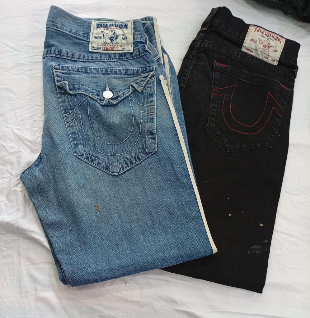 CR12611 Vintage True Religion Men’s Jeans
