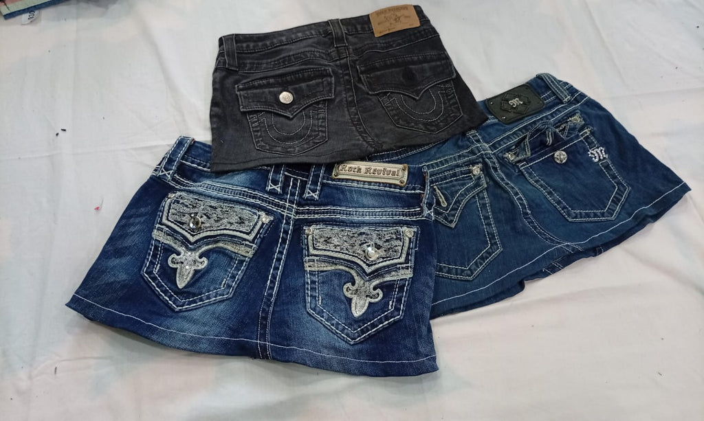 CR12096 UPCYCLED MIX BRANDED KIDS’ MINI DENIM SKIRTS