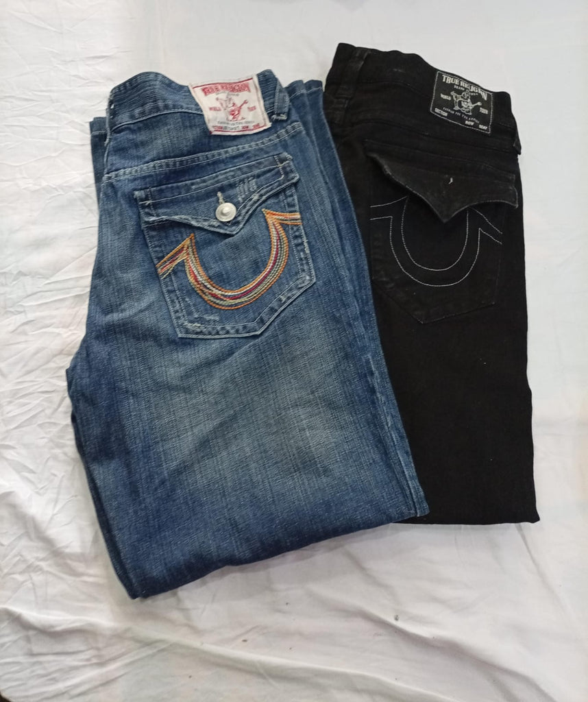 CR12704 Vintage True Religion Men’s Jeans