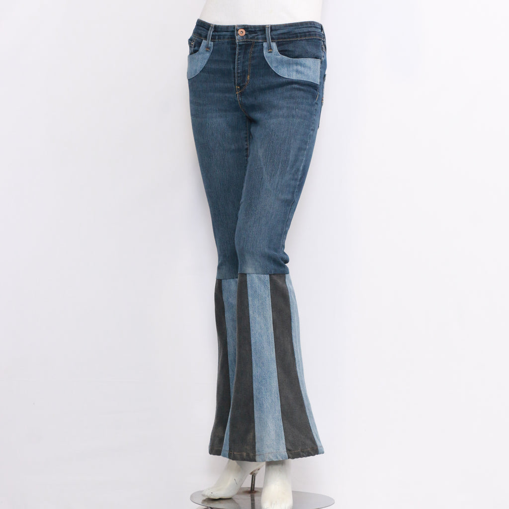 CR068 Ladies Reworked Levis Rainbow Flared