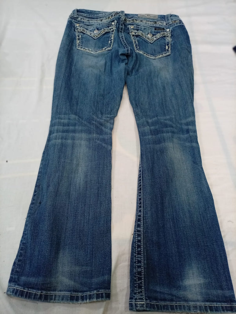 CR13215 Vintage Mix Branded Flare and Straight Jeans