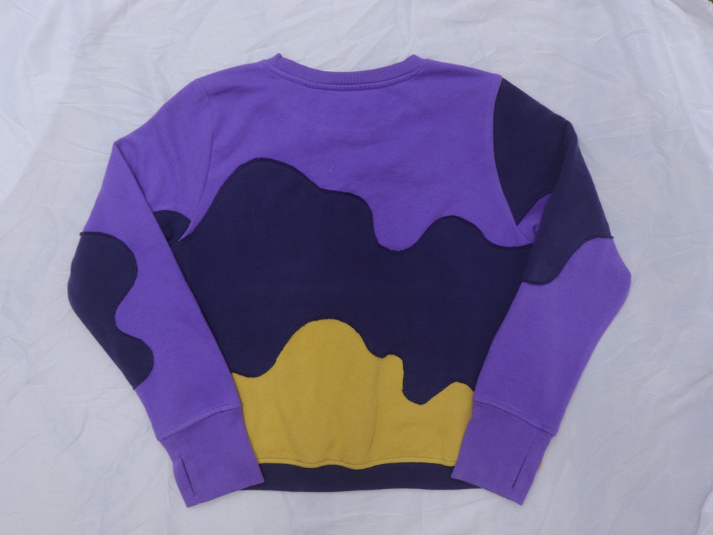 CR02309 Upcycled Nike Wave-Panel Crewneck Sweatshirts
