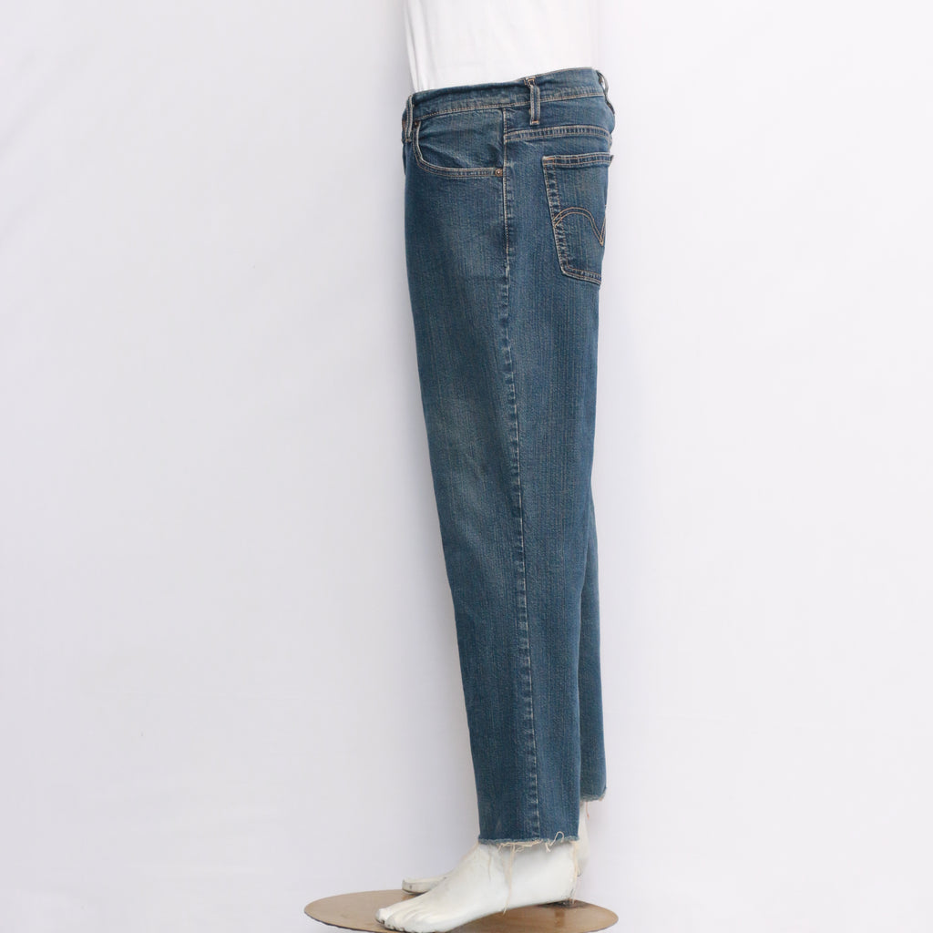 CR19 Unveils Reworked Levi'S Music Print For Ladies