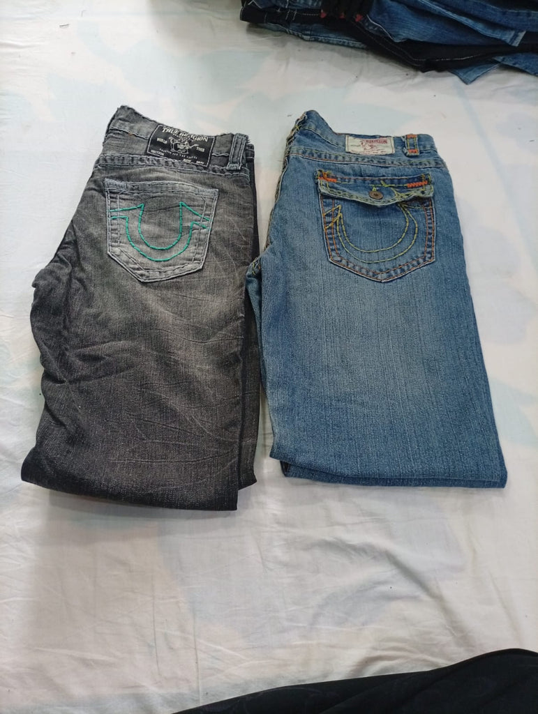 CR11349 Vintage True Religion Men’s Jeans