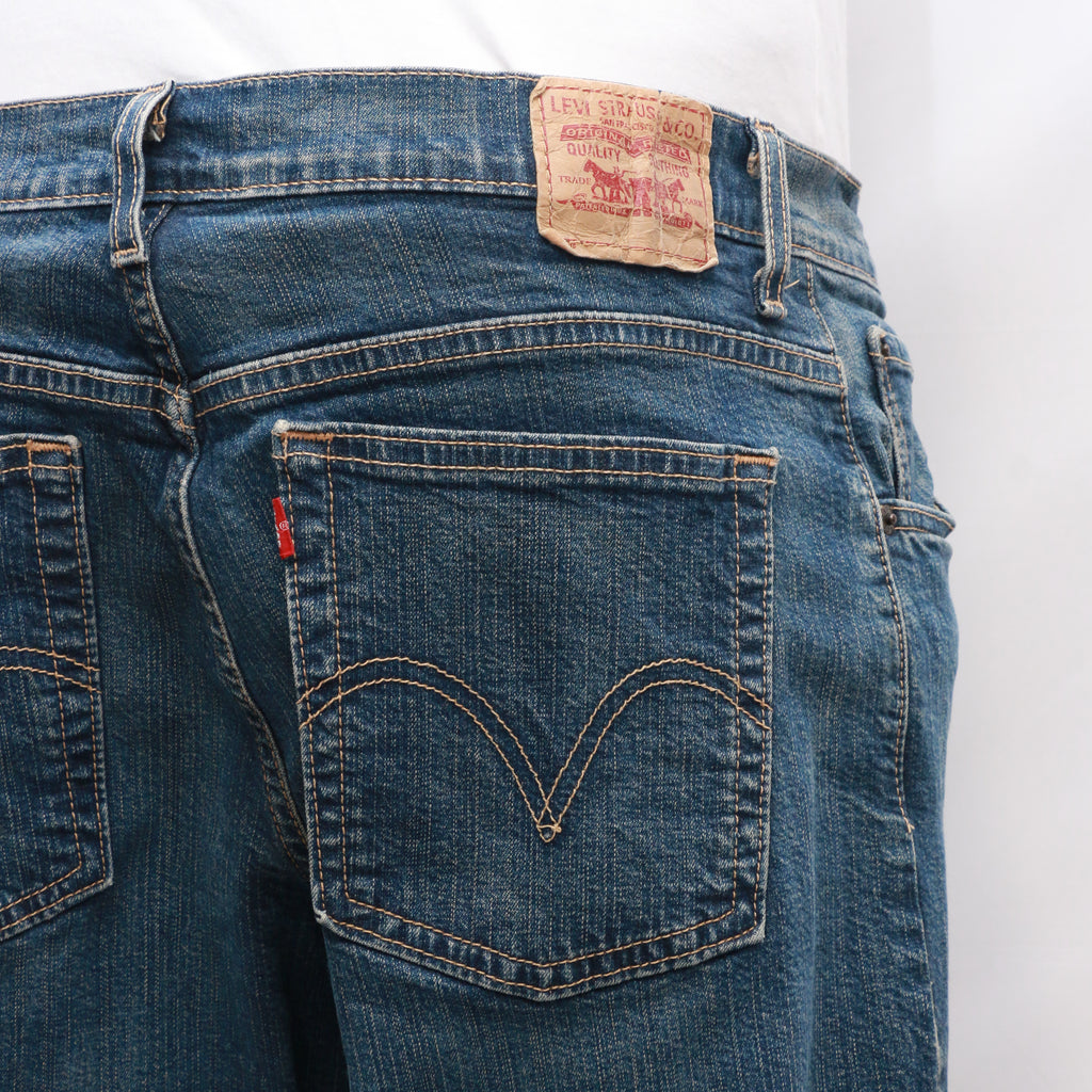 CR19 Unveils Reworked Levi'S Music Print For Ladies