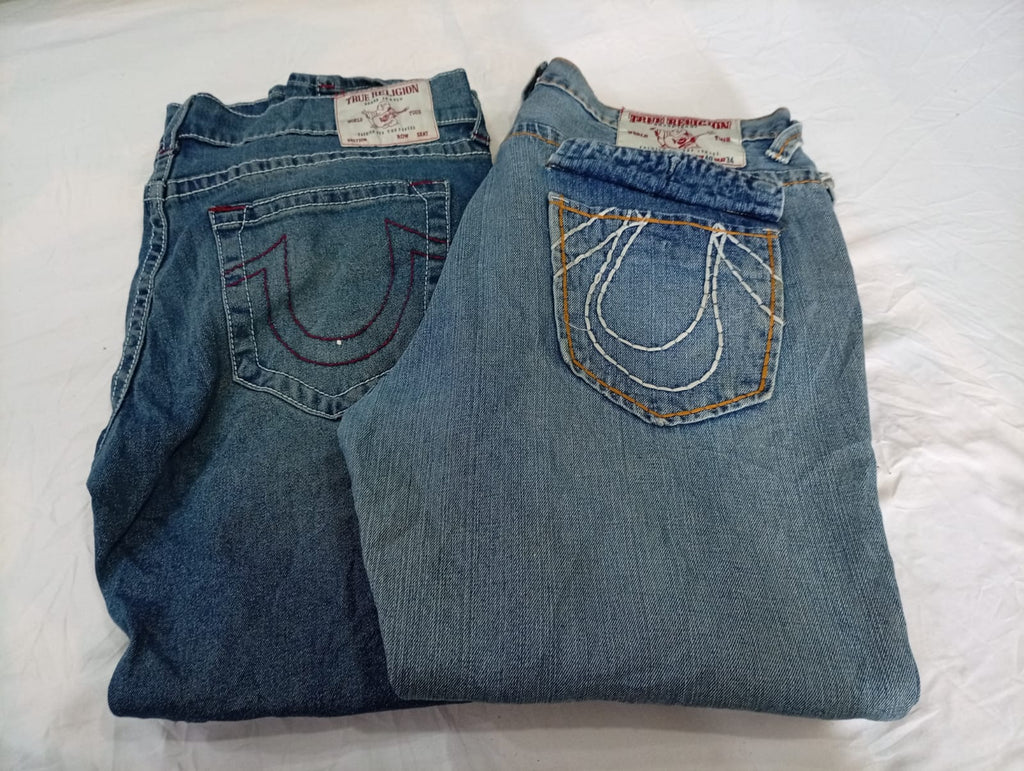 CR12657 Vintage True Religion Men’s Jeans