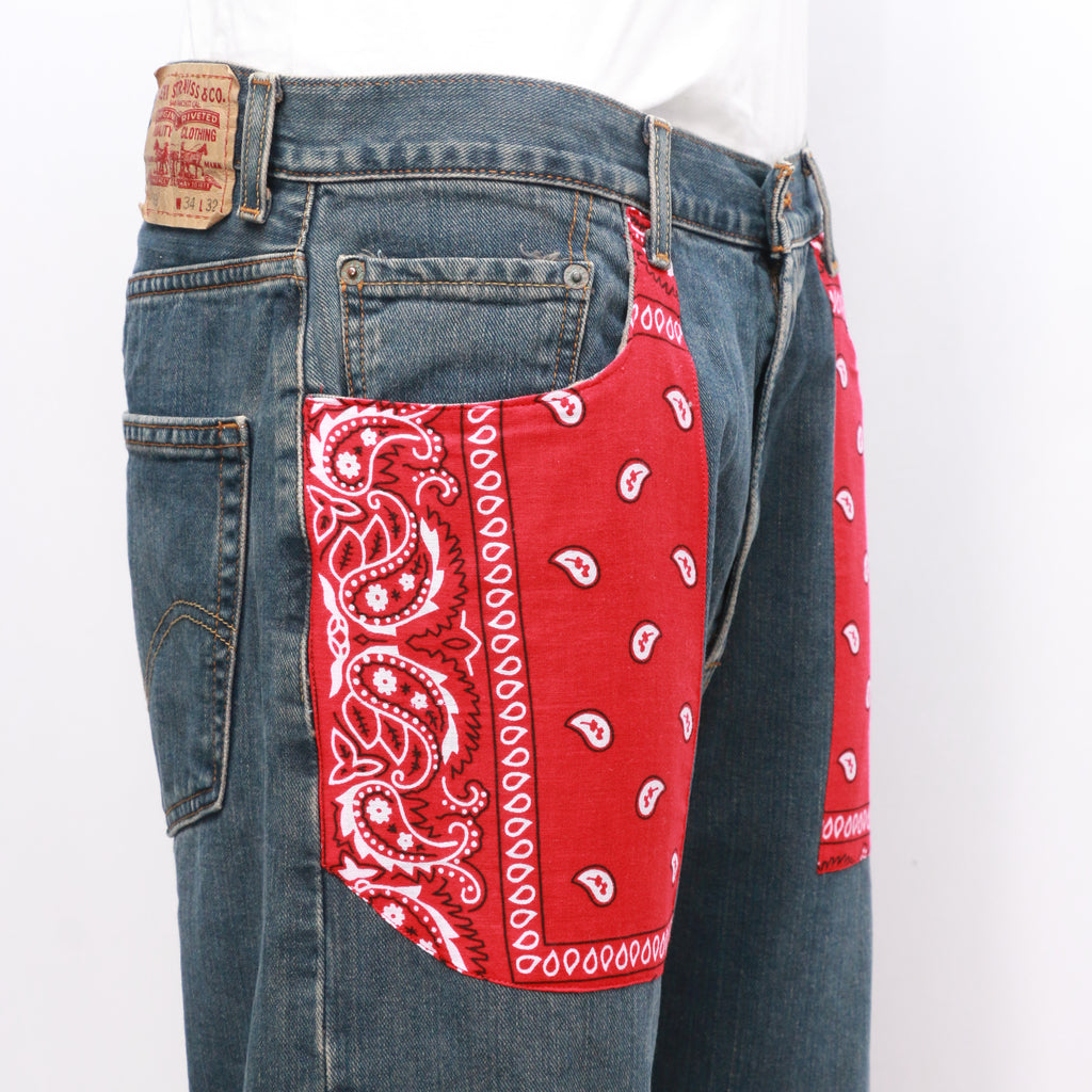 CR981 Men Reworked Branded Denim With Hanky Design