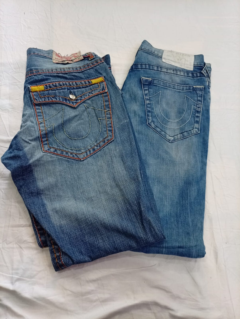 CR12506 Vintage True Religion Men’s Jeans