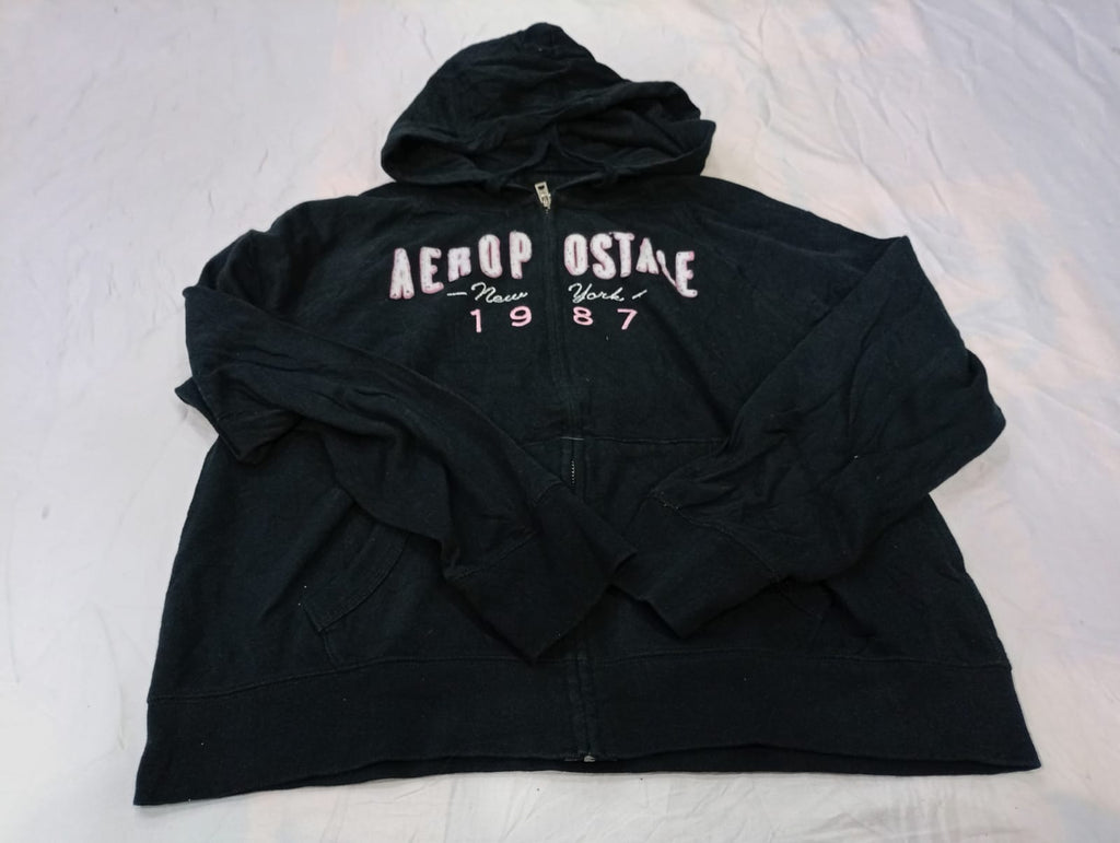 Vintage Mix Branded Hoodies Bundle in mixed sizes and colours. Grade A/B/C.