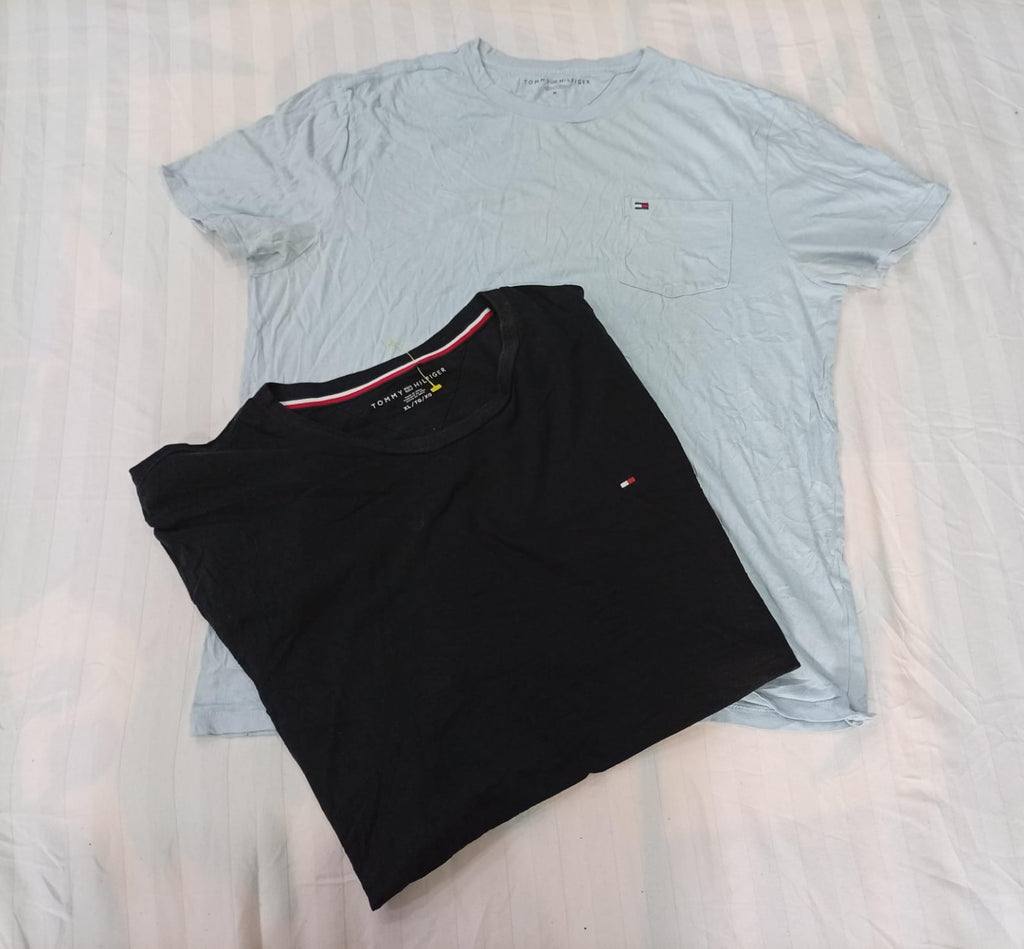 CR12179 Vintage Tommy Hilfiger T-Shirts