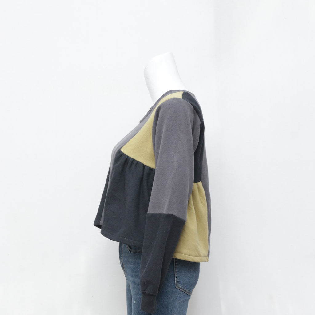 CR0128 Reworked Branded Sweat Crop Tops