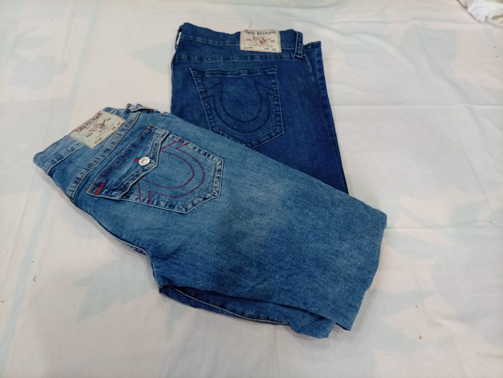 CR12131 Vintage True Religion Men’s Jeans