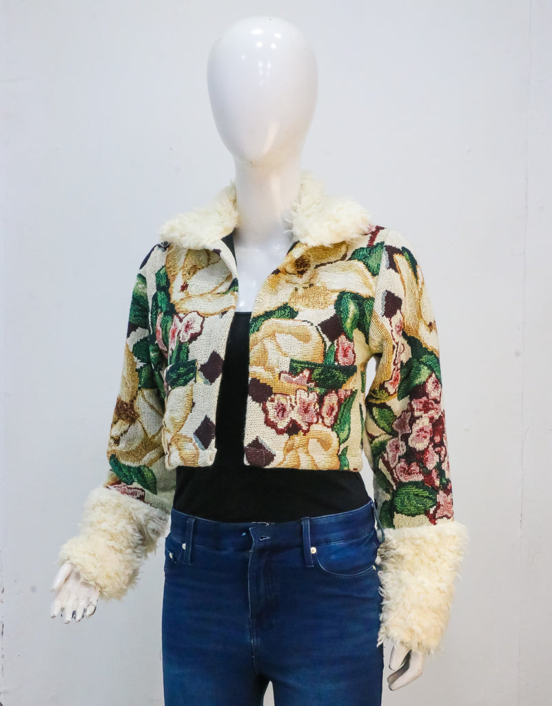 CR2290 UPCYCLED TAPESTRY & SHERPA CROP JACKET