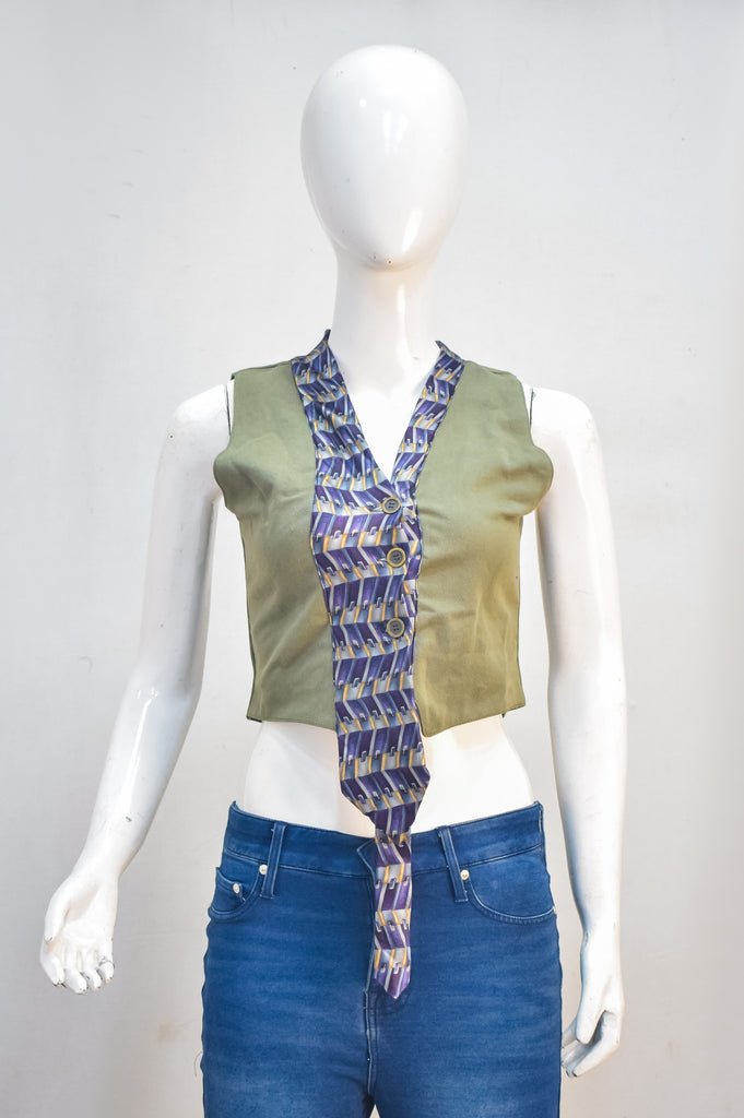CR2291 UPCYCLED CARHARTT TIE-TRIM VEST