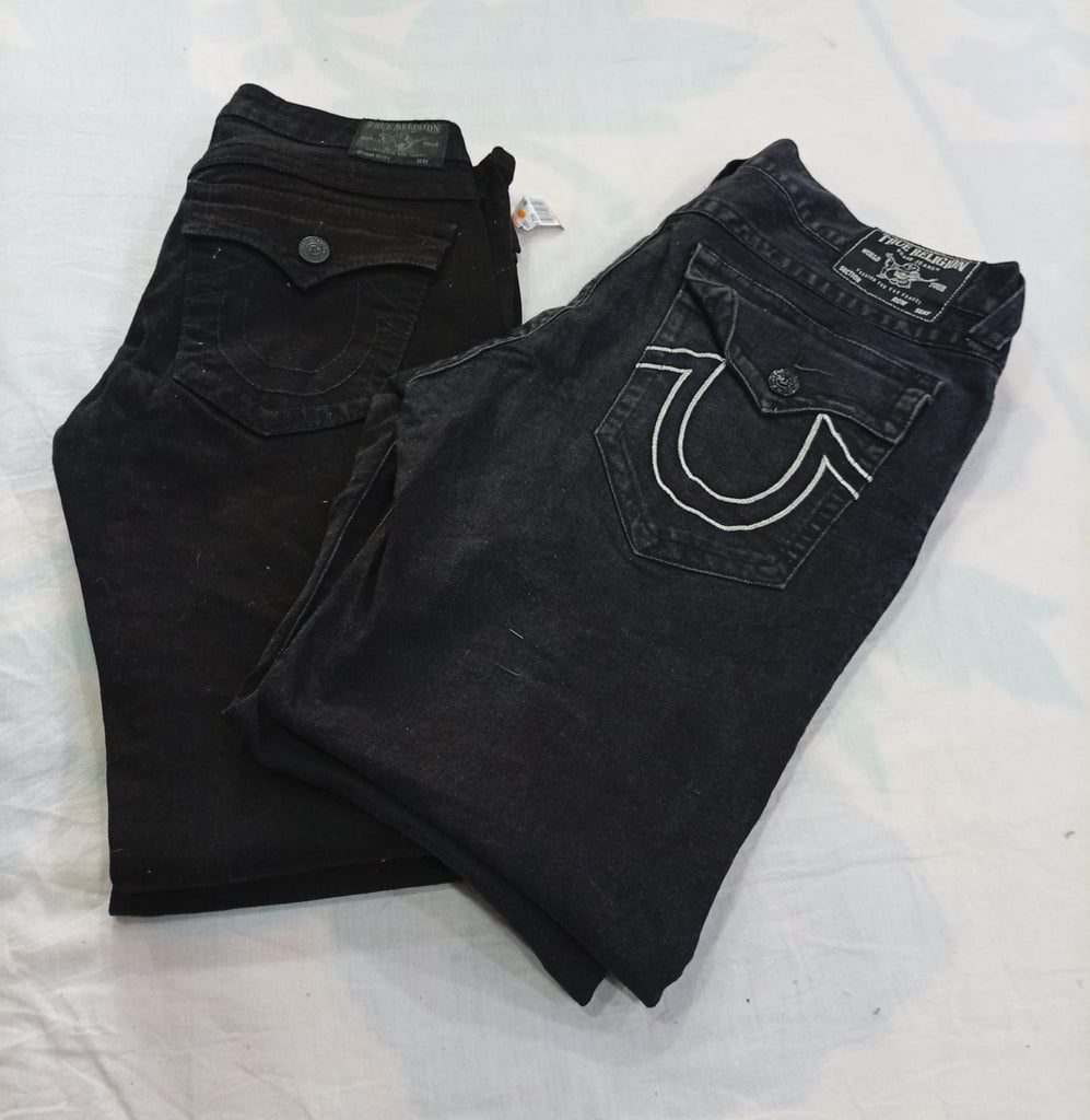 CR11354 Vintage True Religion Men’s Jeans