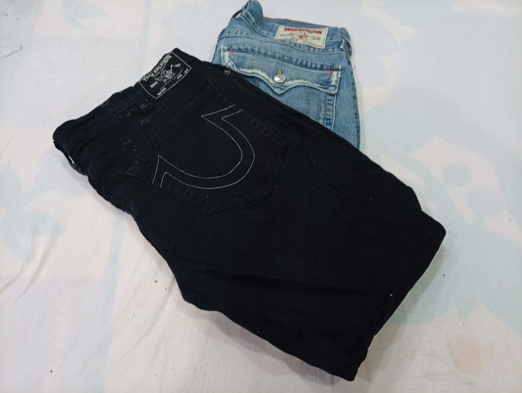 CR11406 Vintage True Religion Men’s Jeans
