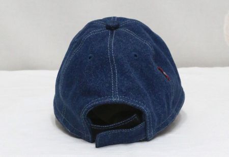 Upcycled Levi's Denim Baseball Caps  in mixed sizes and colours, Grade A/B.
