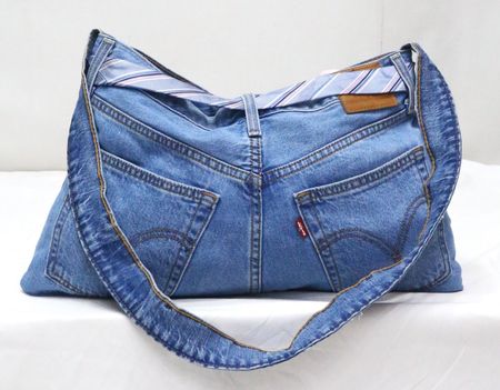 Upcycled Denim Star Patchwork Shoulder Bags  in mixed sizes and colours, Grade A/B.