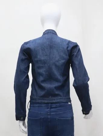 Upcycled Carhartt Zip-Front Denim Jackets  in mixed sizes and colours, Grade A/B.