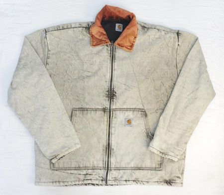 Upcycled Carhartt Washed Canvas Utility Jackets in mixed sizes and colours, Grade A/B.