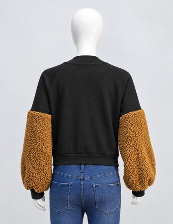 Upcycled Carhartt Cutout Lace-Up Sweatshirts in mixed sizes and colours. Grade A/B.