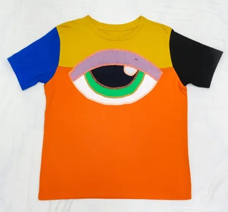 Upcycled Abstract Eye Patchwork T-Shirts in mixed sizes and colours, Grade A/B.