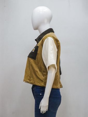 Upcycled Carhartt Colourblock Cropped Shirts  in mixed sizes and colours, Grade A/B.