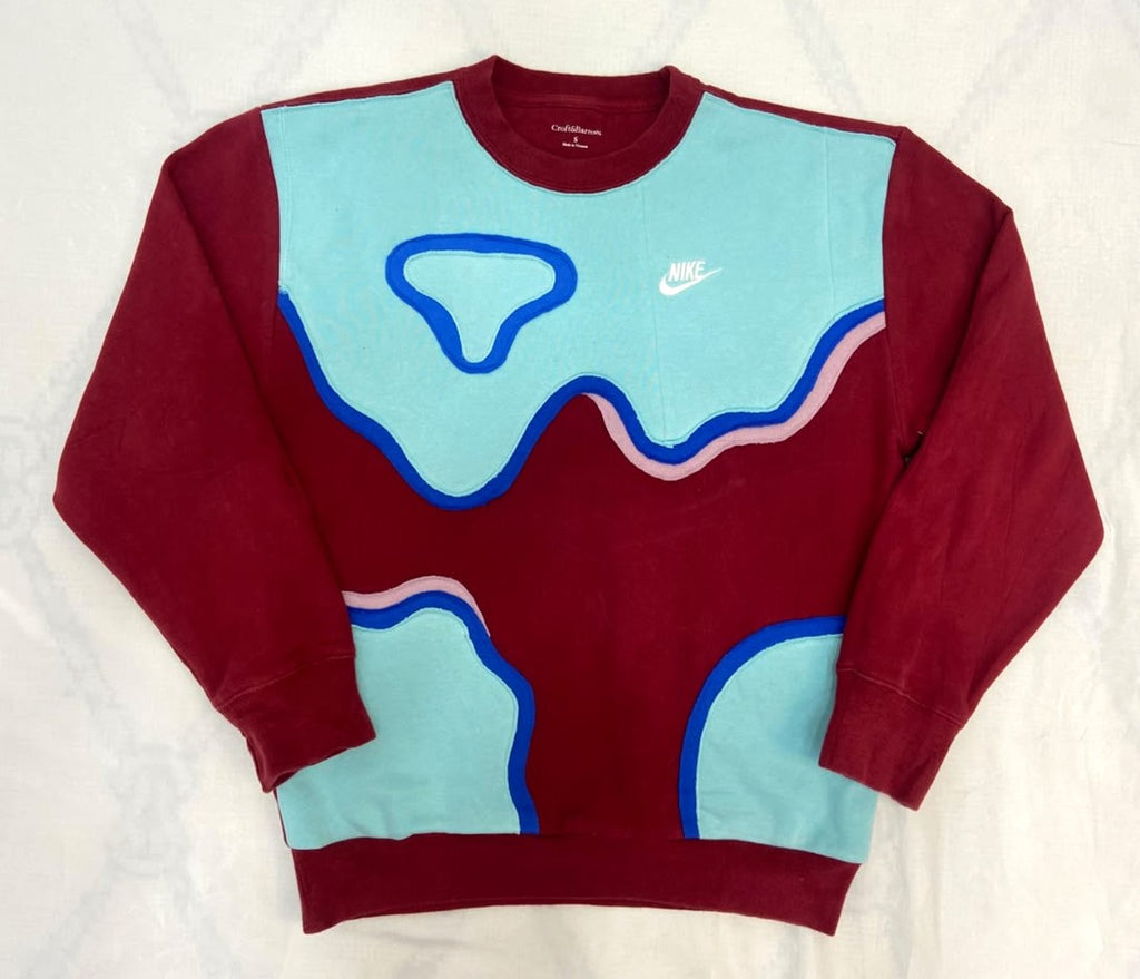 Upcycled Nike Abstract Wave Panel Crewneck Sweatshirts in mixed sizes and colours, Grade A/B.