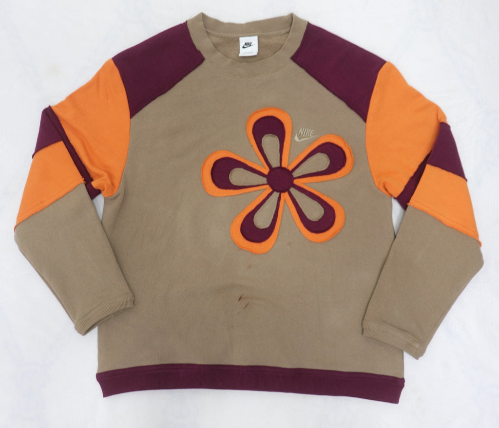 Upcycled Nike Floral Patchwork Crewneck Sweatshirts in mixed sizes and colours, Grade A/B.