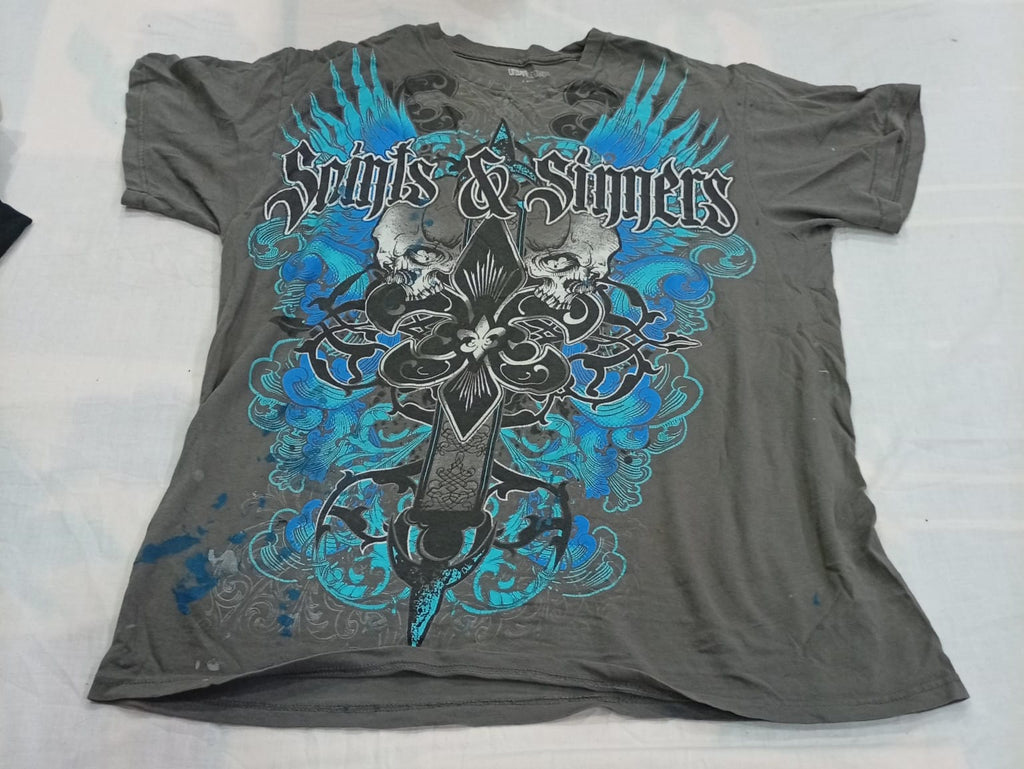 Vintage Skull t-shirts bundle in mixed sizes and colours. Grade B/C