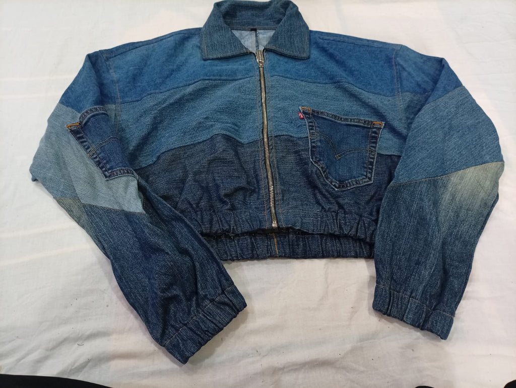 Upcycled Levi's Crop Demin jackets in mixed sizes and colours, Grade A/B/C.