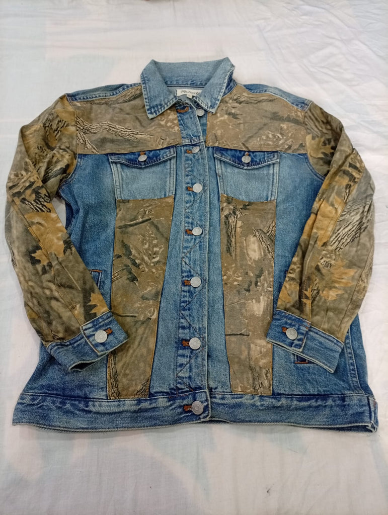 Upcycled Mixed Style Denim Jackets Bundle in mixed sizes and colours. Grade A/B/C.