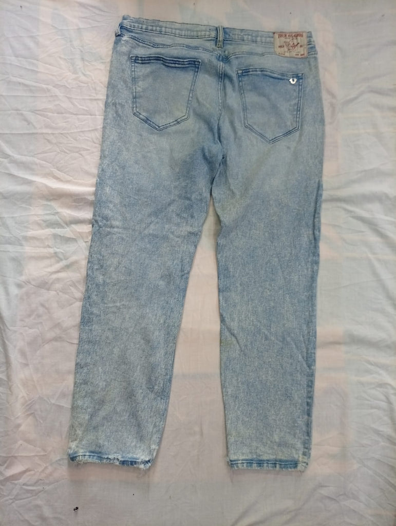 Vintage True Religion Men Jeans Bundle in mixed sizes and colours. Grade B/C.