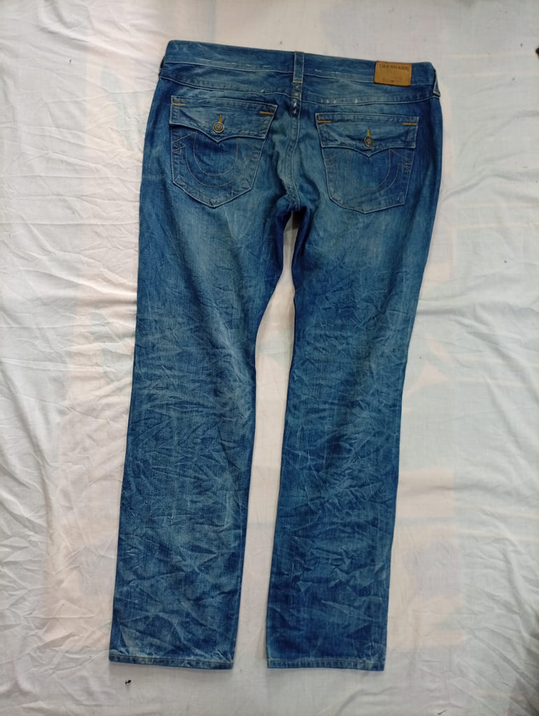 Vintage True Religion Men Jeans Bundle in mixed sizes and colours. Grade B/C.