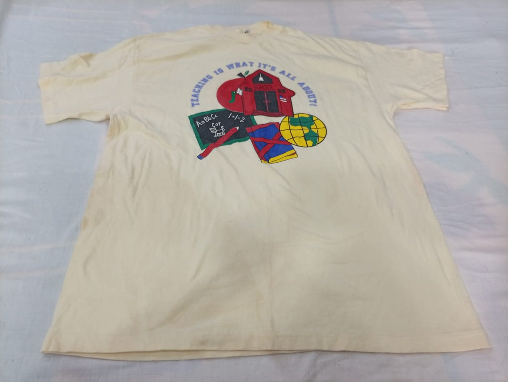 Vintage Single Stitch T-Shirts Bundle in mixed sizes and colours. Grade B/C. 