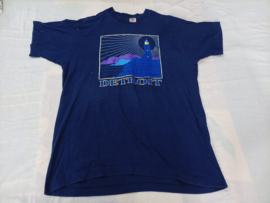 Vintage Single Stitch T-Shirts Bundle in mixed sizes and colours. Grade B/C. 