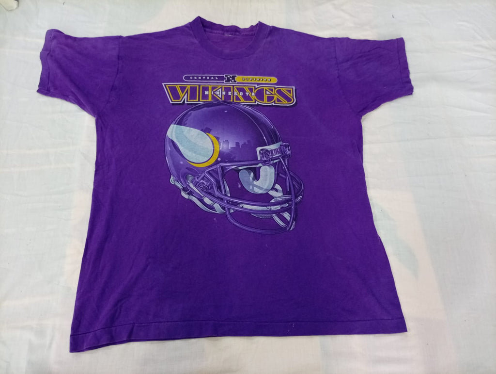 Vintage Single Stitch T-Shirts Bundle in mixed sizes and colours. Grade B/C. 