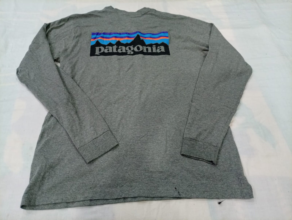 Vintage Patagonia T-Shirts Bundle in mixed sizes and colours. Grade A/B/C. 