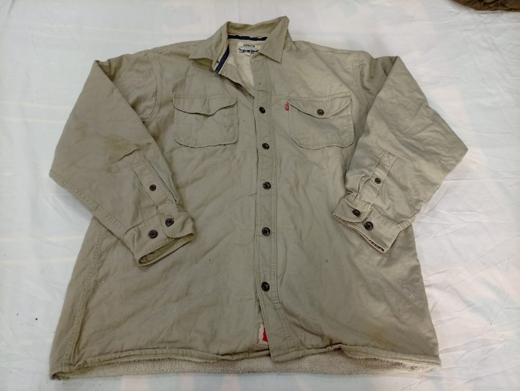 Vintage Levi's Jackets Bundle in mixed sizes and colours. Grade B/C.