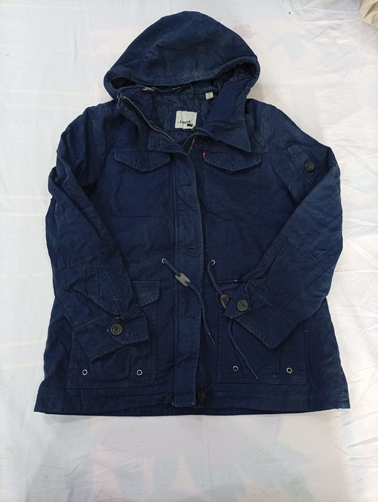 Vintage Levi's Jackets Bundle in mixed sizes and colours. Grade B/C.