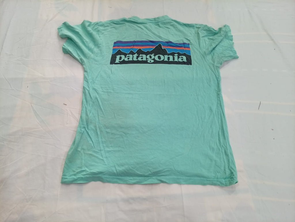 Vintage Patagonia T-Shirts Bundle in mixed sizes and colours. Grade B/C. 