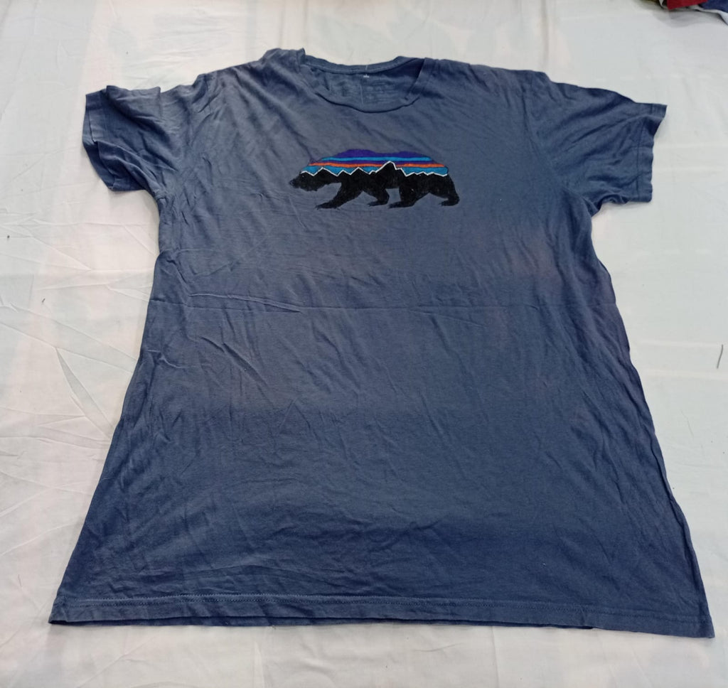 Vintage Patagonia T-Shirts Bundle in mixed sizes and colours. Grade B/C. 