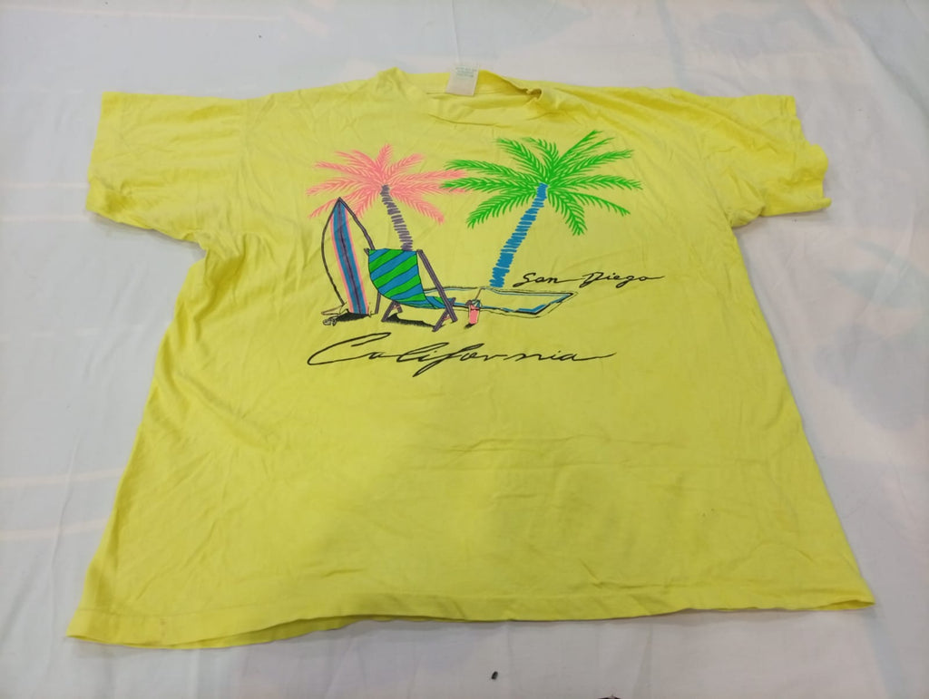 Vintage Single Stitch T-Shirts Bundle in mixed sizes and colours. Grade B/C. 