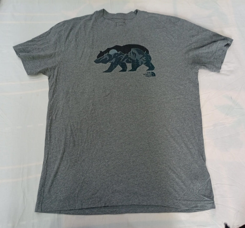 Vintage The North Face T-Shirts Bundle in  mixed sizes and colours, Grade A/B/C.