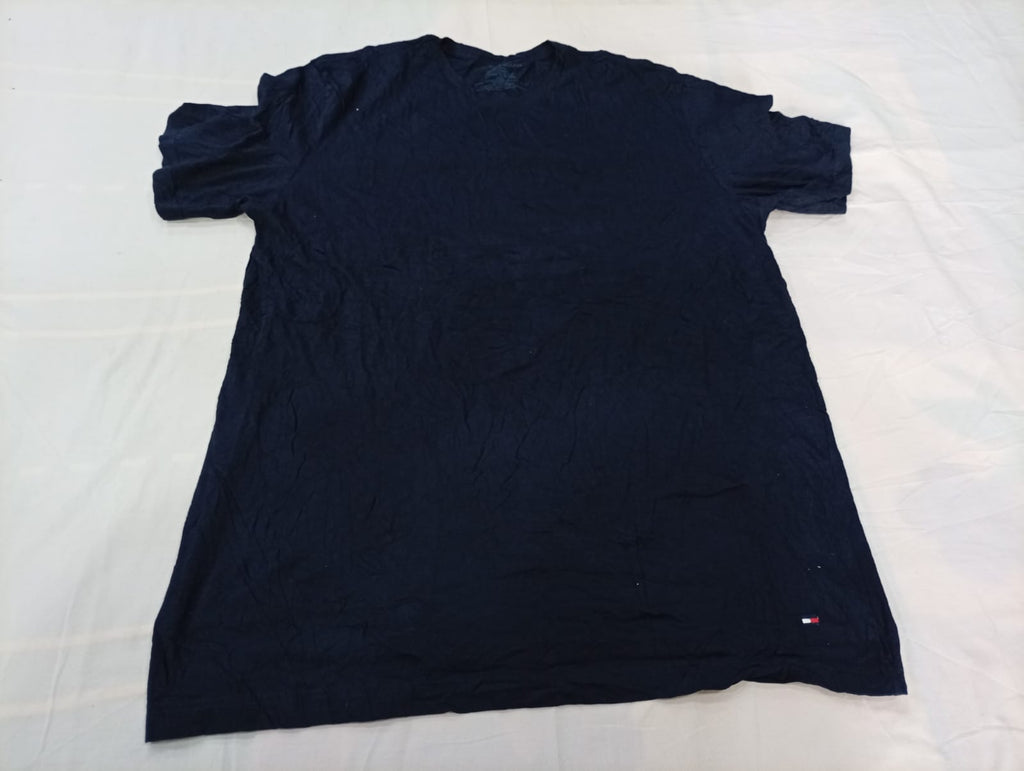 Vintage Tommy Hilfiger T-Shirts Bundle in  mixed sizes and colours, Grade A/B/C.
