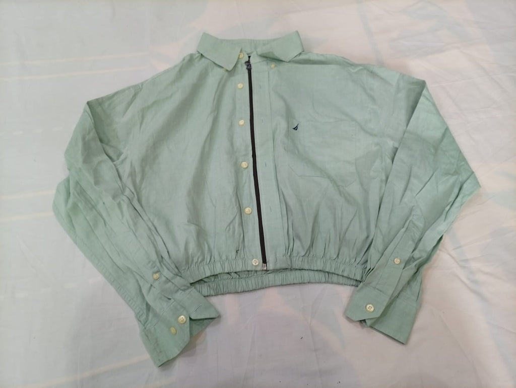 Upcycled Mix Branded Crop Shirts Bundle in mixed sizes and colours. Grade A/B/C. 
