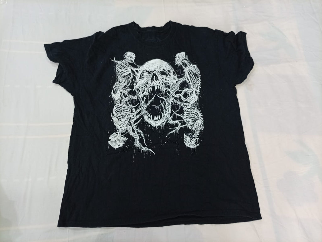 Vintage Skull T-Shirts Bundle in mixed sizes and colours. Grade A/B/C. 